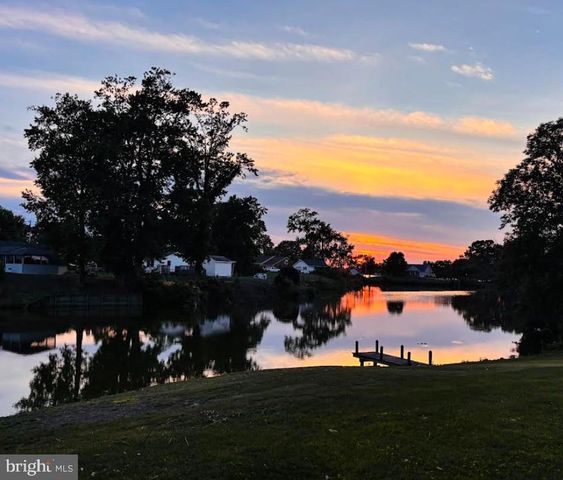 257 CHURCH POINT LN, Colonial Beach, VA 22443