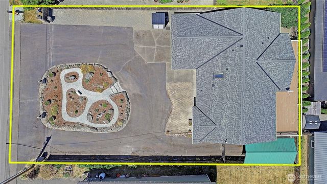 2891 Viewmont Place, Camano Island, WA 98282
