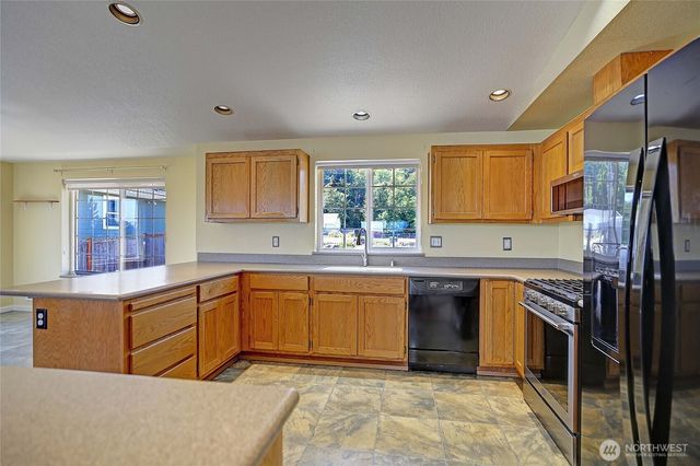 2891 Viewmont Place, Camano Island, WA 98282