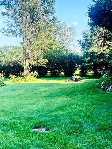 23131 S Volbrecht Road, Crete, IL 60417