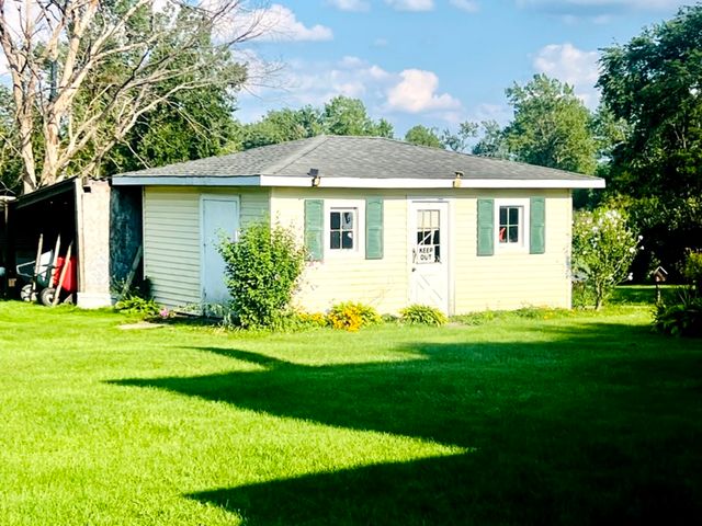 23131 S Volbrecht Road, Crete, IL 60417