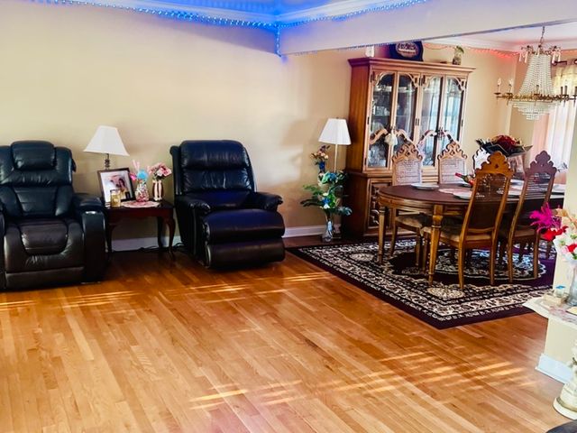 23131 S Volbrecht Road, Crete, IL 60417
