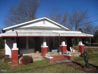 611 N Wilson Avenue, Dunn, NC 28334