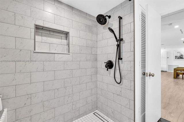 101 El Dorado Parkway, Plantation, FL 33317