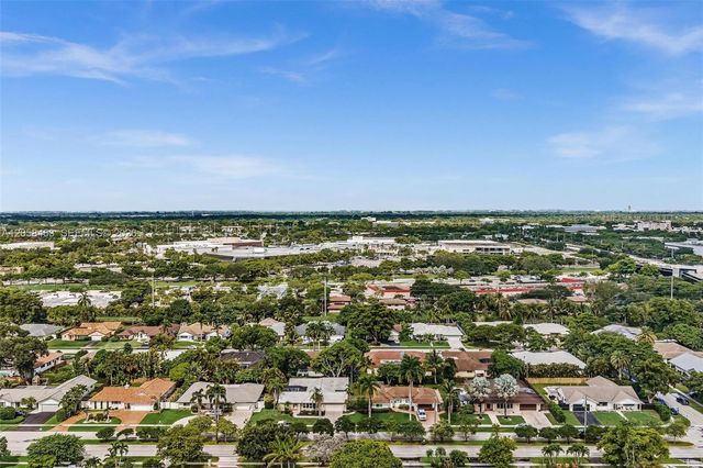 101 El Dorado Parkway, Plantation, FL 33317