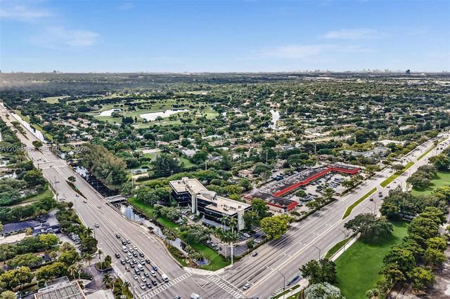 101 El Dorado Parkway, Plantation, FL 33317