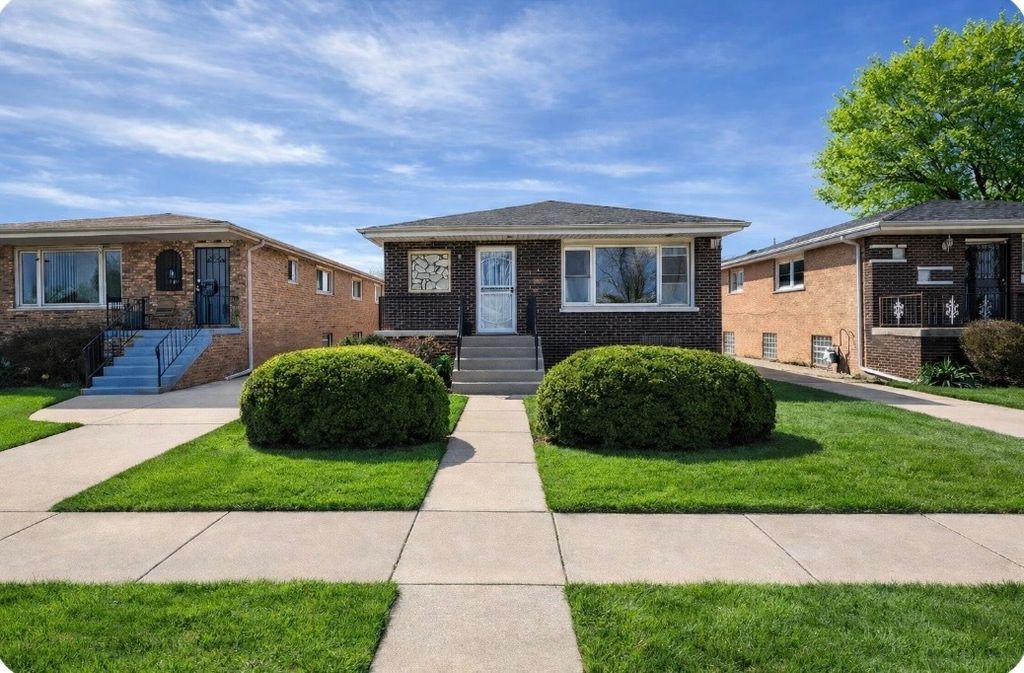 306 Prairie Avenue, Calumet City, IL 60409
