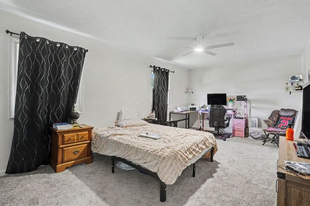 1664 Zettler Road, Columbus, OH 43227