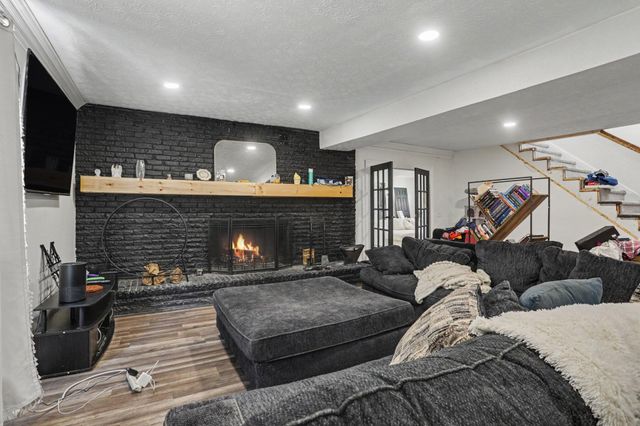 1664 Zettler Road, Columbus, OH 43227