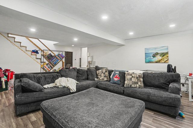 1664 Zettler Road, Columbus, OH 43227