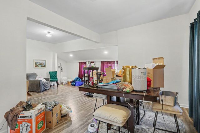 1664 Zettler Road, Columbus, OH 43227
