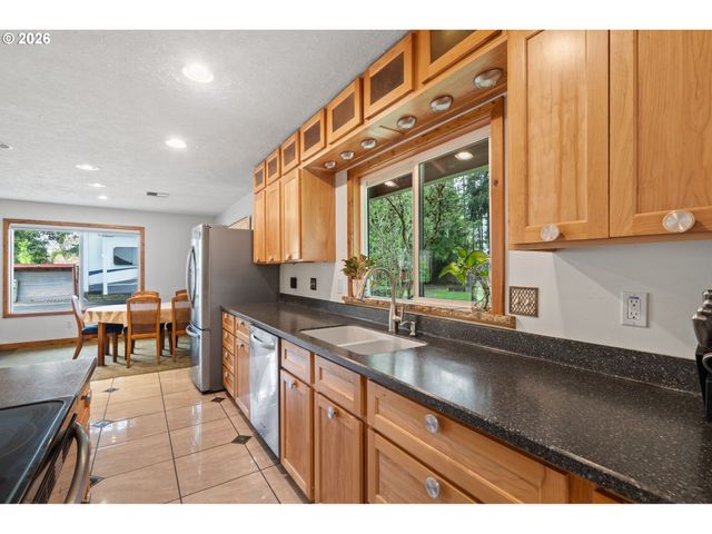 4620 Sw 177TH Ave, Beaverton, OR 97078