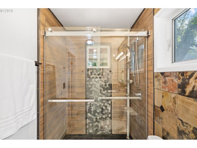 4620 Sw 177TH Ave, Beaverton, OR 97078