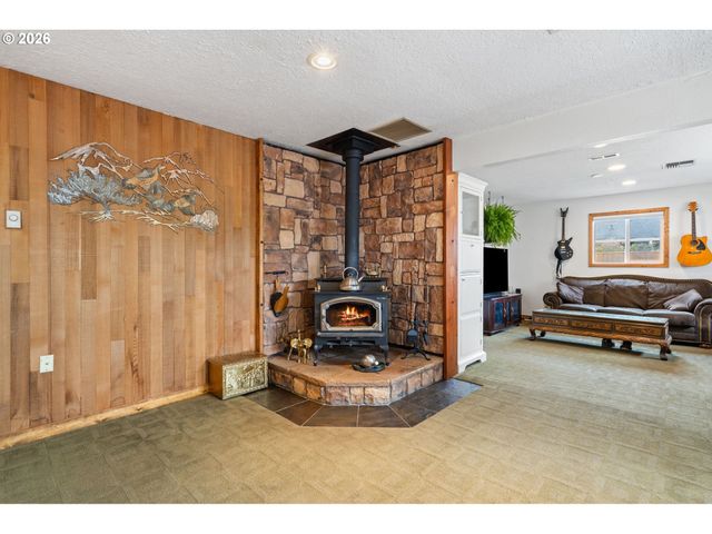 4620 Sw 177TH Ave, Beaverton, OR 97078