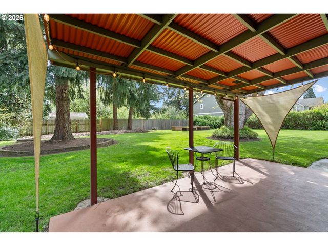 4620 Sw 177TH Ave, Beaverton, OR 97078