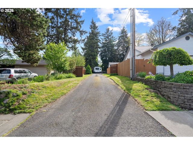 4620 Sw 177TH Ave, Beaverton, OR 97078