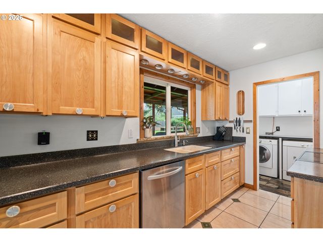 4620 Sw 177TH Ave, Beaverton, OR 97078