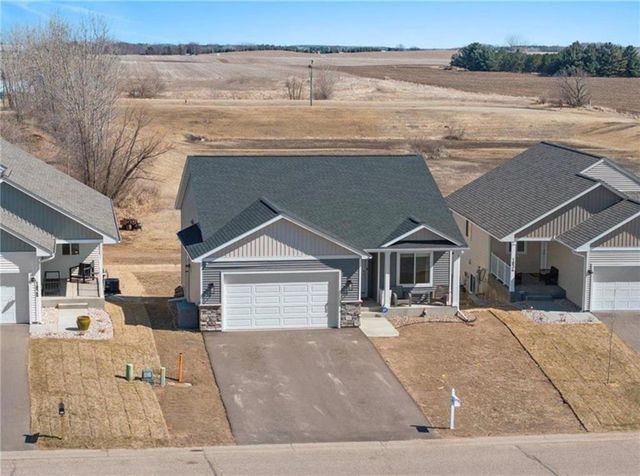 1830 Cypress Trail, New Richmond, WI 54017