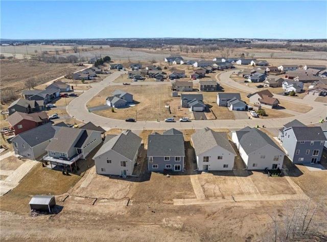 1830 Cypress Trail, New Richmond, WI 54017