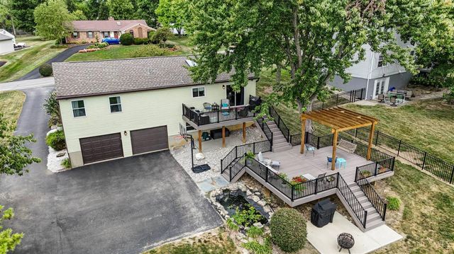 7712 E Whitehall Circle, West Chester, OH 45069