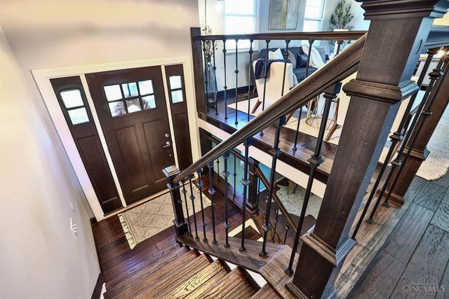 7712 E Whitehall Circle, West Chester, OH 45069