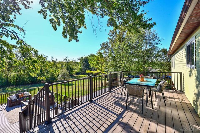 7712 E Whitehall Circle, West Chester, OH 45069