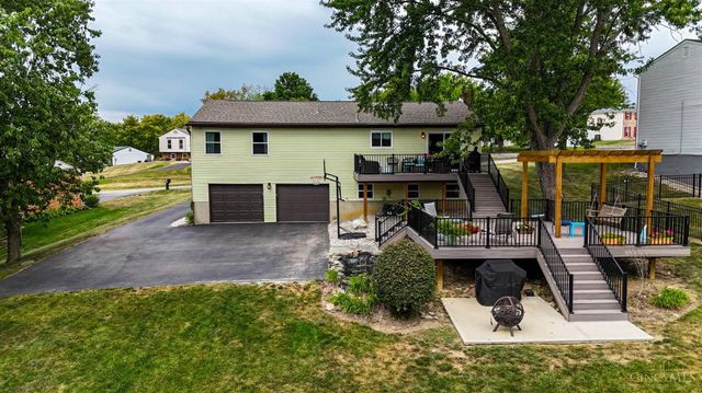 7712 E Whitehall Circle, West Chester, OH 45069