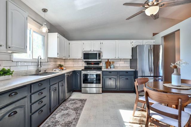 7712 E Whitehall Circle, West Chester, OH 45069