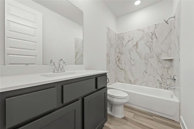 26626 West Skylight Brook Circle, Montgomery, TX 77316