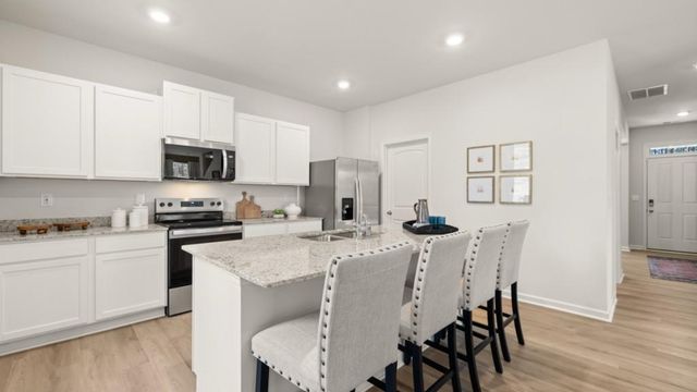 2943 Daxton Lane, Gainesville, GA 30507