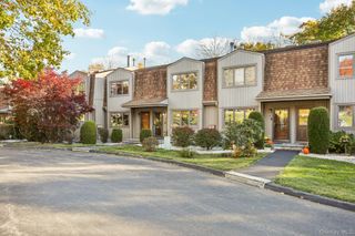 6 Pheasant Walk, Peekskill, NY 10566