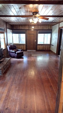 440 Trails End Drive, Camp Nelson, CA 93265