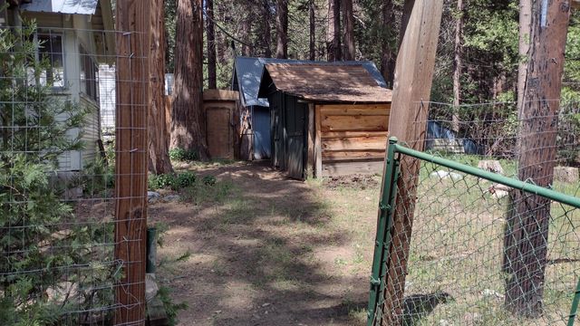 440 Trails End Drive, Camp Nelson, CA 93265