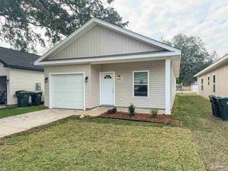 8597 Walnut Ave, Pensacola, FL 32534