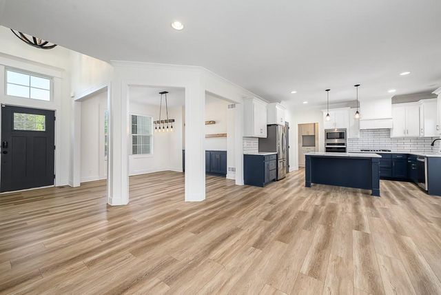 15511 Spruce Street, Basehor, KS 66007