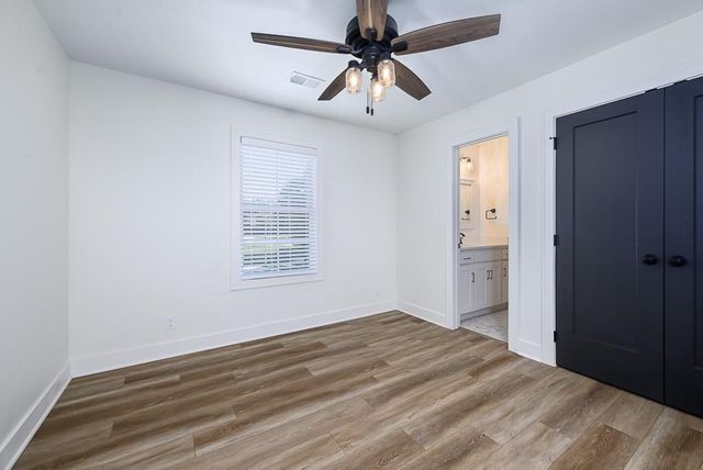 15511 Spruce Street, Basehor, KS 66007