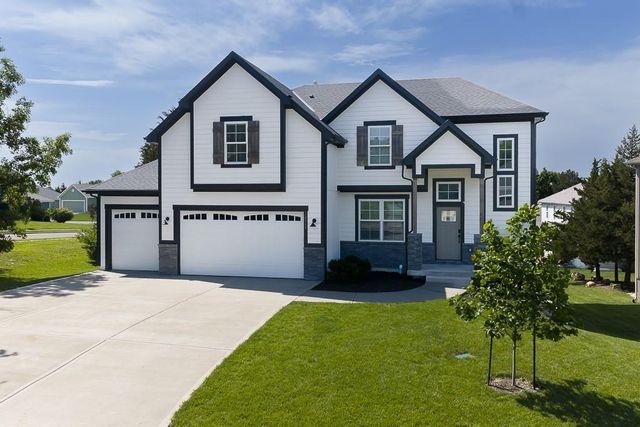 15511 Spruce Street, Basehor, KS 66007