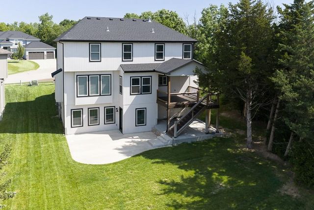 15511 Spruce Street, Basehor, KS 66007