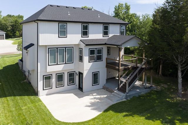 15511 Spruce Street, Basehor, KS 66007