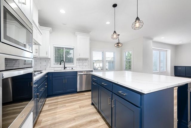 15511 Spruce Street, Basehor, KS 66007