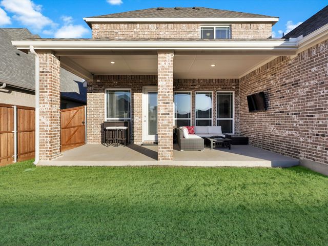 2429 Meridian Place, Midlothian, TX 76065