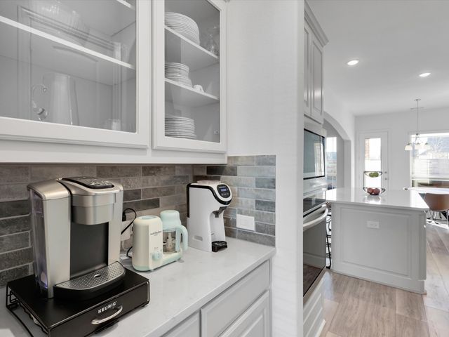 2429 Meridian Place, Midlothian, TX 76065