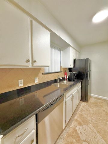 4166 Belle Park Drive 4166, Houston, TX 77072