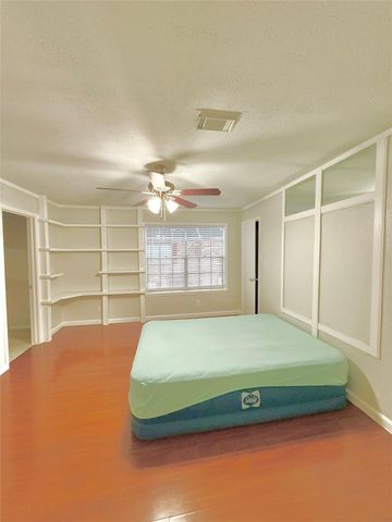 4166 Belle Park Drive 4166, Houston, TX 77072