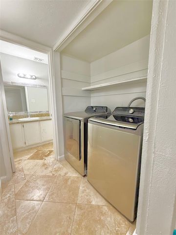 4166 Belle Park Drive 4166, Houston, TX 77072