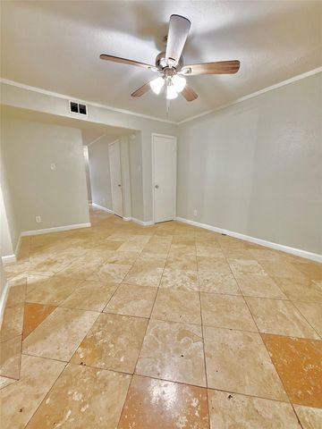 4166 Belle Park Drive 4166, Houston, TX 77072