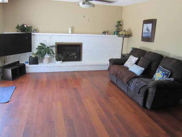 2436 Almaden Blvd, Union City, CA 94587
