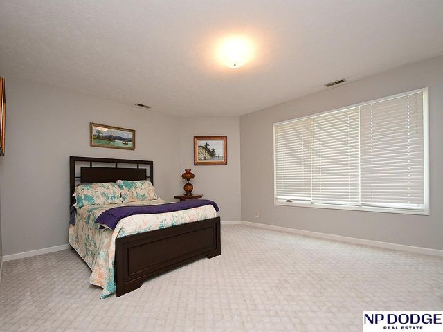 4535 S 162 Avenue, Omaha, NE 68135