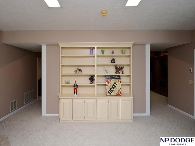 4535 S 162 Avenue, Omaha, NE 68135