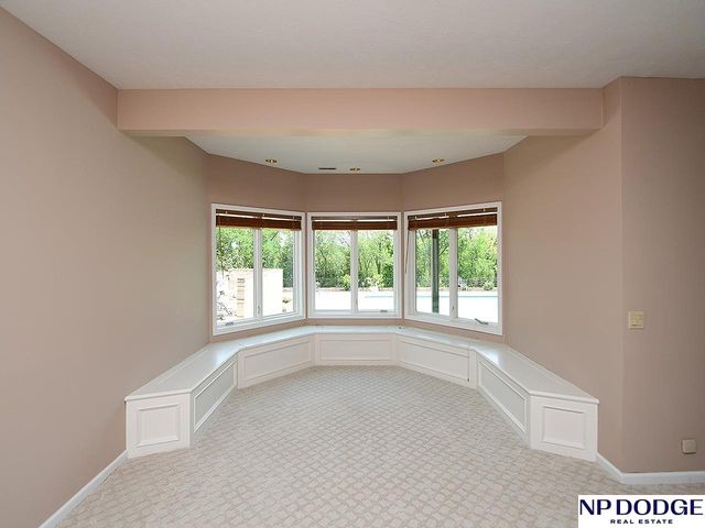 4535 S 162 Avenue, Omaha, NE 68135